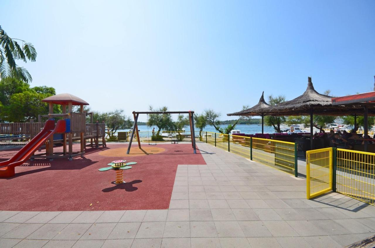 Apartment Robyn On The Beach سريما المظهر الخارجي الصورة